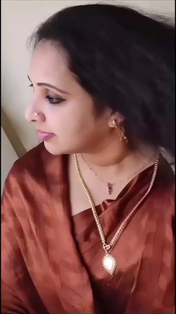 @)(সুমি চোীধুরী)(