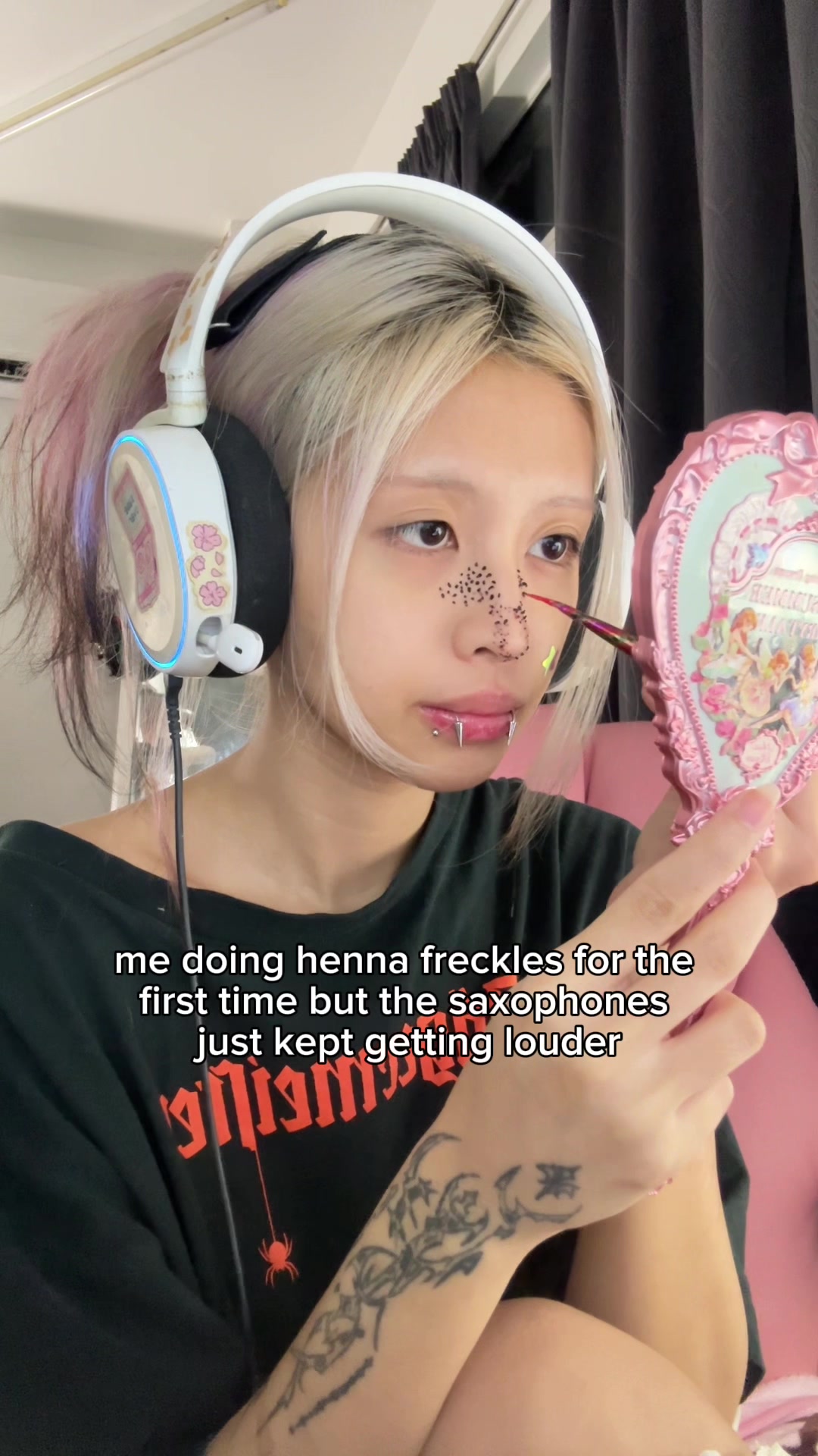 @aeyochi