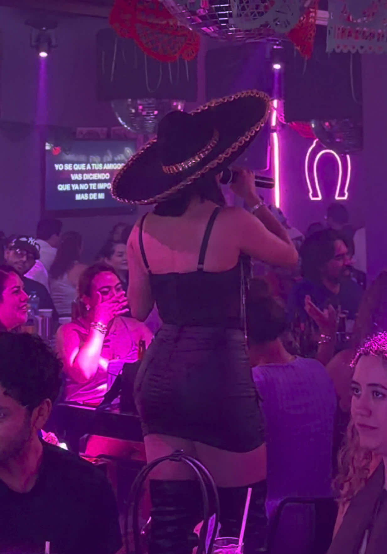 @Fernanda González