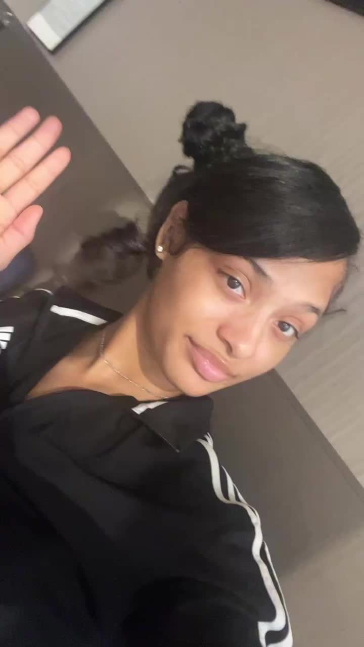 @KYLA 👩🏽⚕️
