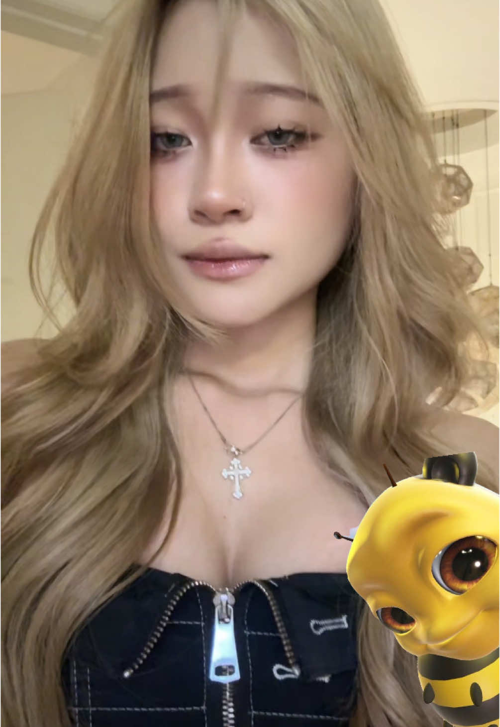 @𝐣