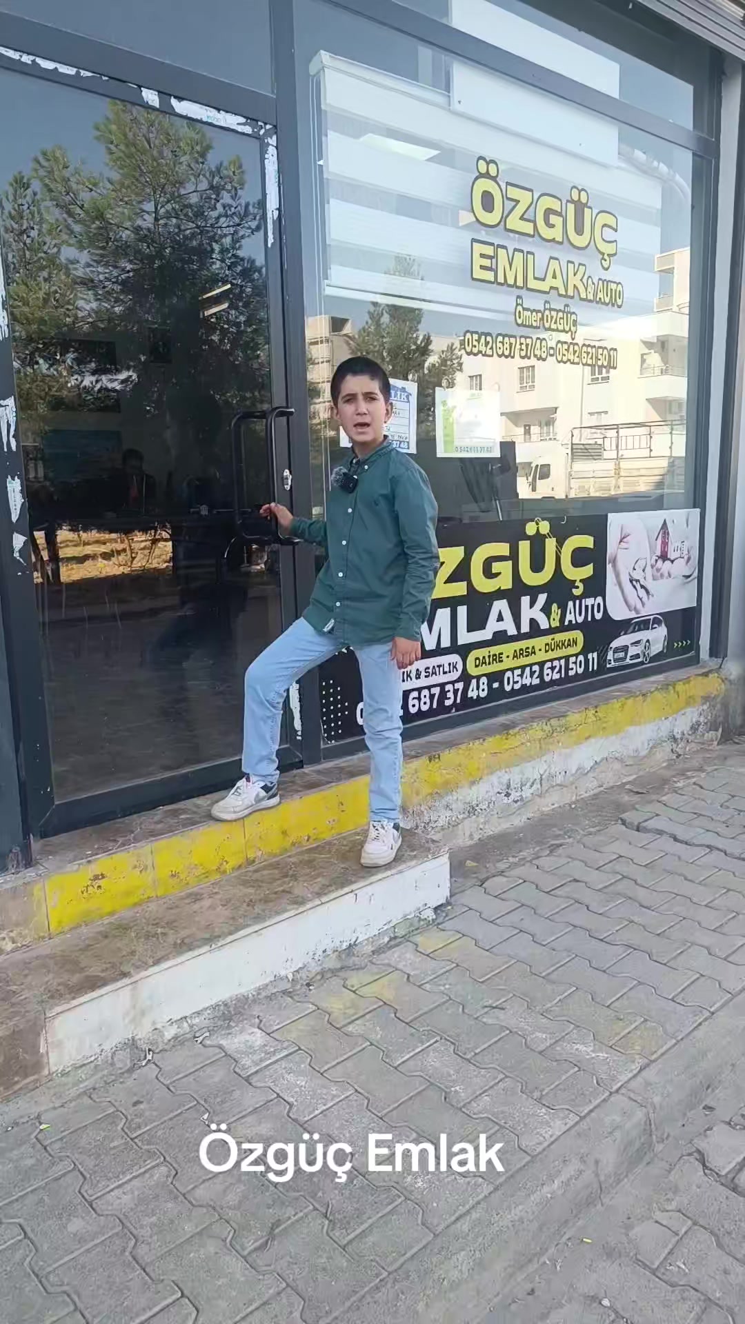 @&Ouml;mer &Ouml;zg&uuml;&ccedil;