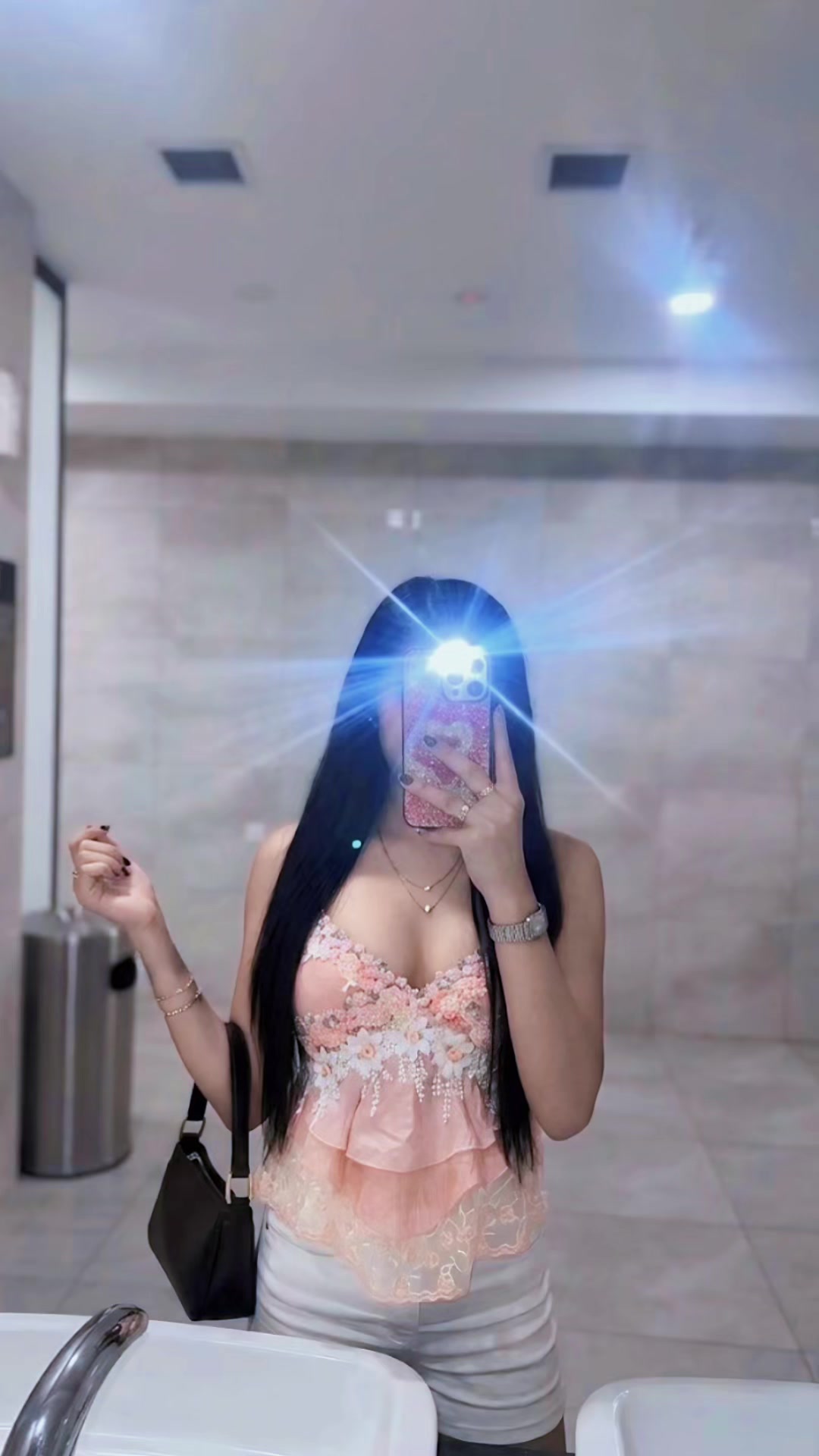 @KYRA_BIRD