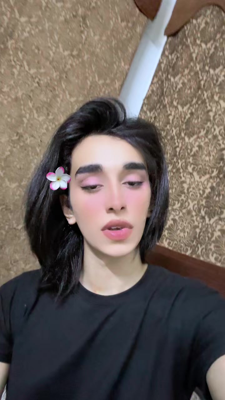 @Feeraaaaa