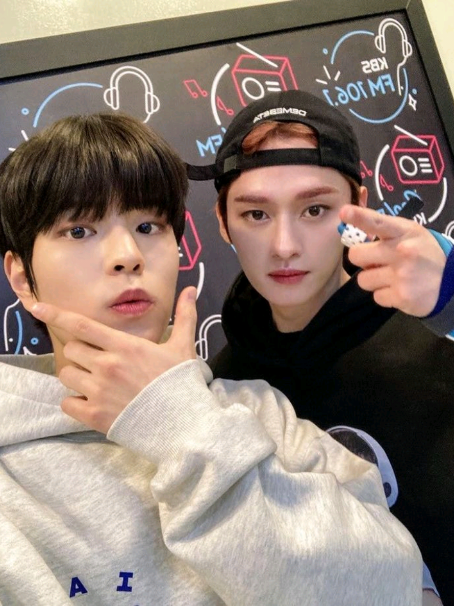 @𝟐𝐦𝐢𝐧𝐩𝐚𝐫𝐚𝐭𝐨𝐫😝