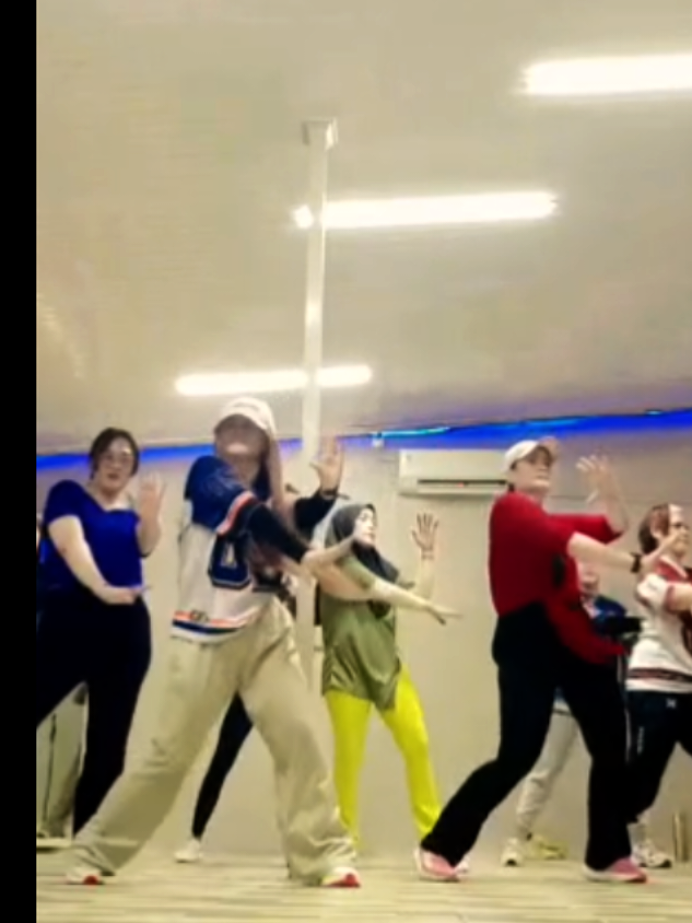 @Nisa Zumba
