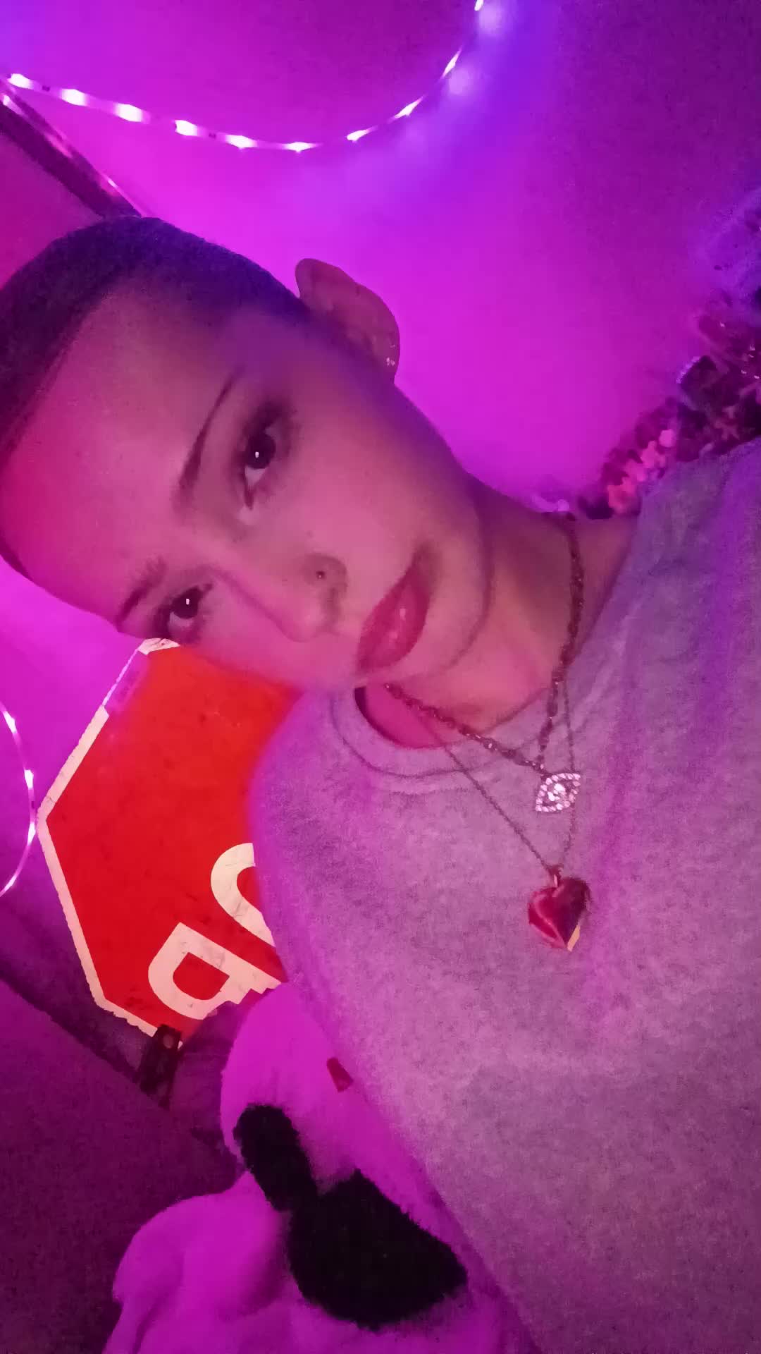 @whosthisdeva!
