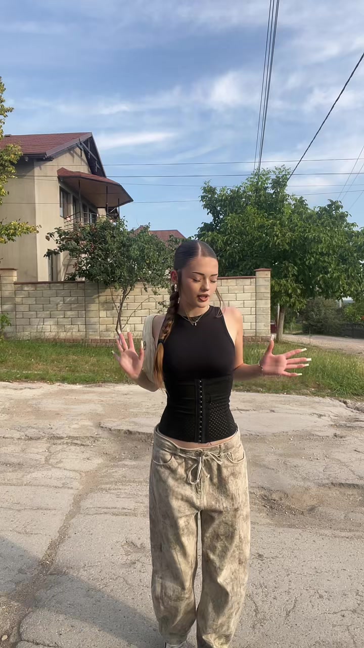 @Искра