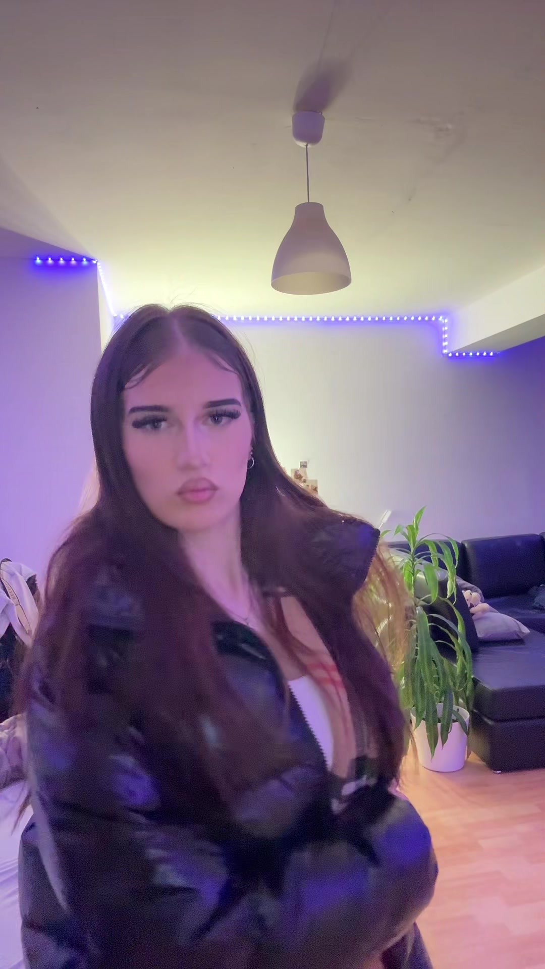 @𝗸𝟳𝟮