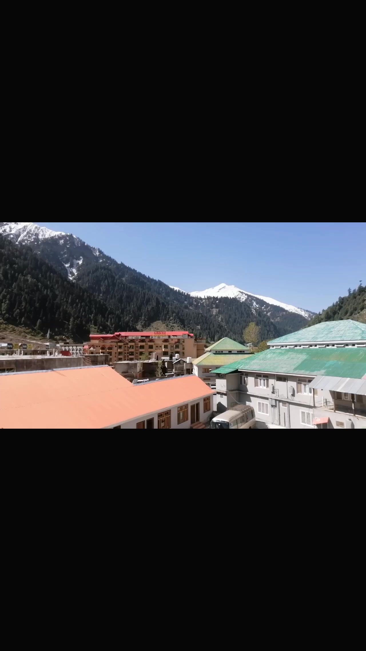 @Travel_with_Waqas