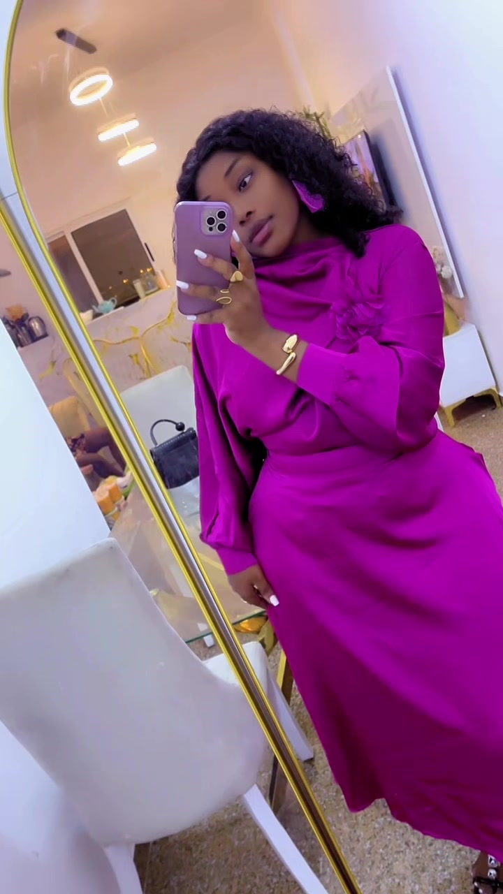 @BonecaNegra28