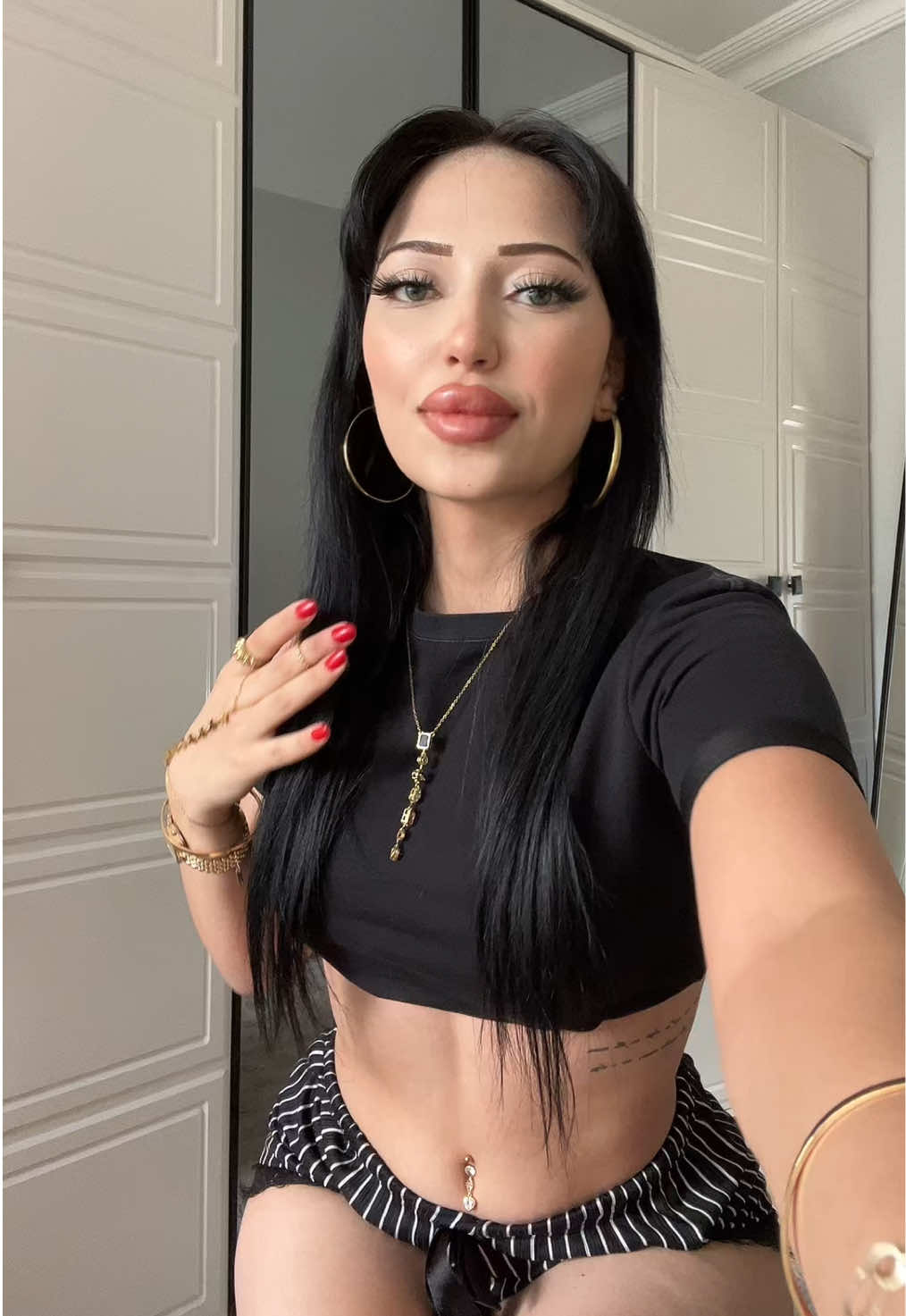 @latina