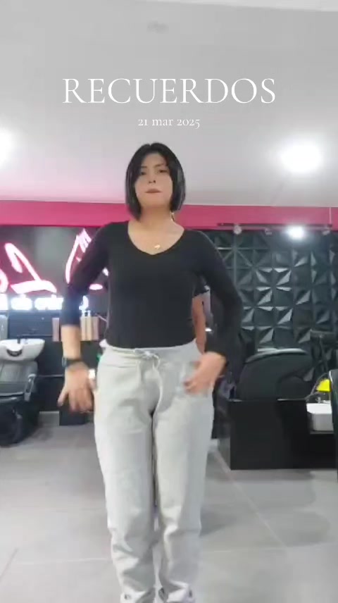 @Helena999