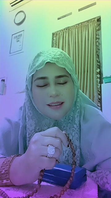 @Elly Satiti