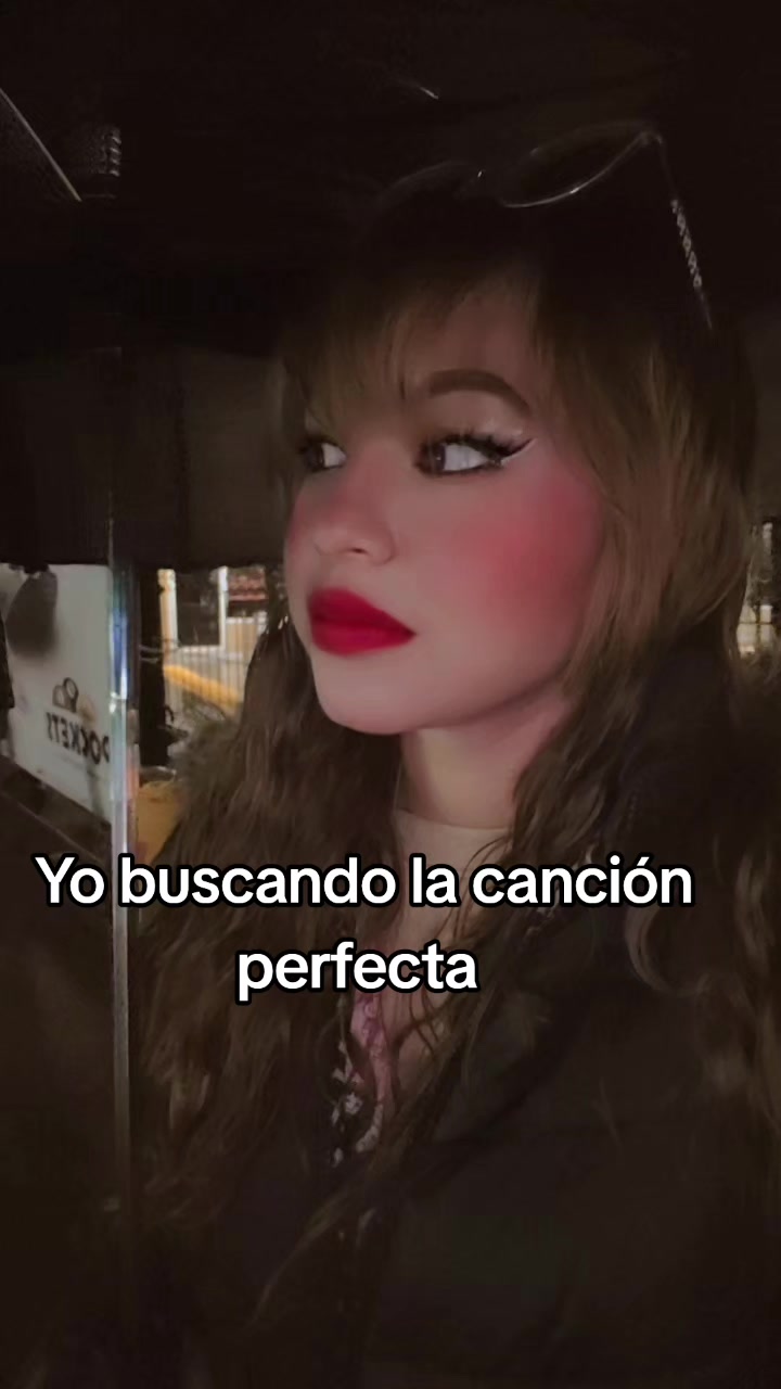 @Lola Juarez Flores