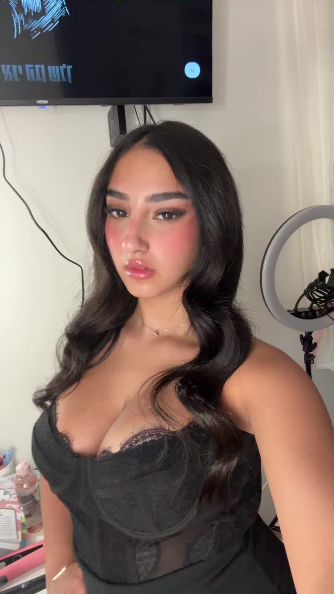 @tahelatari
