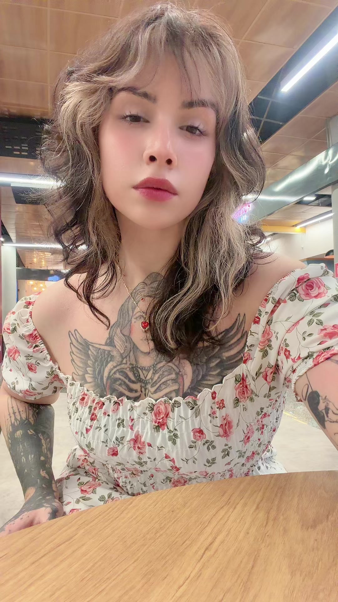 @Gabriela Lindner