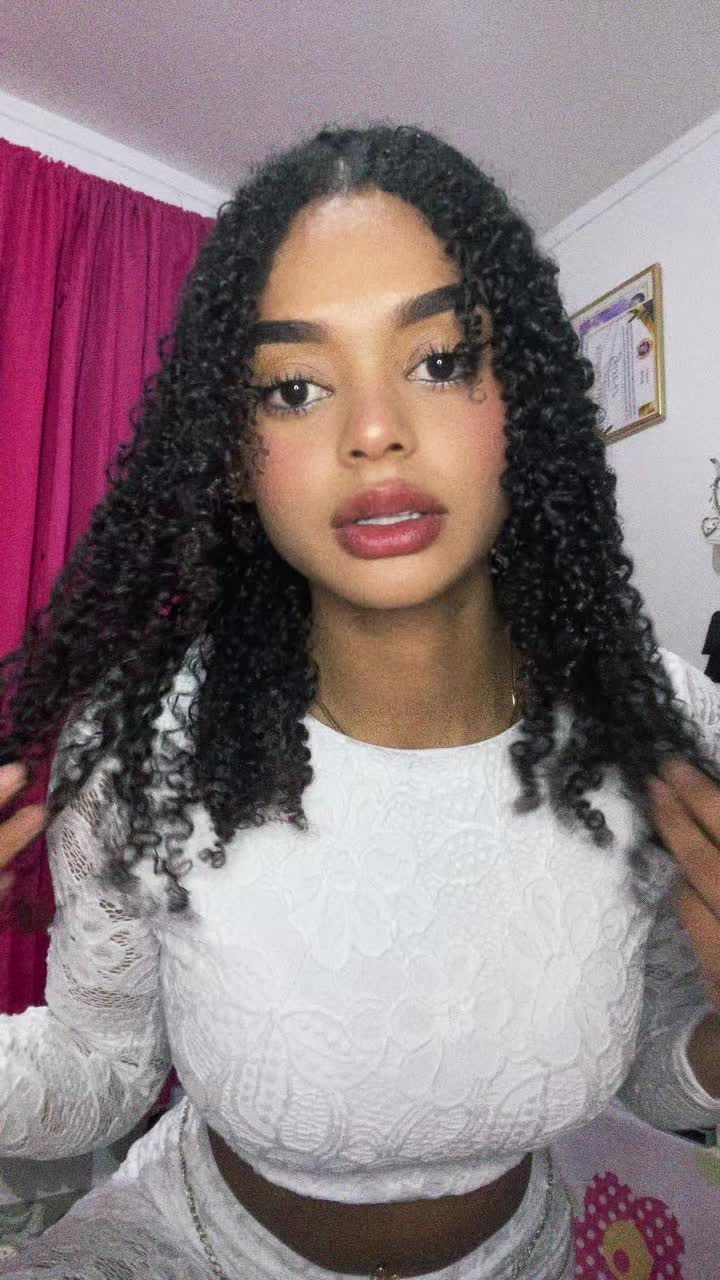 @Isabel Cristina