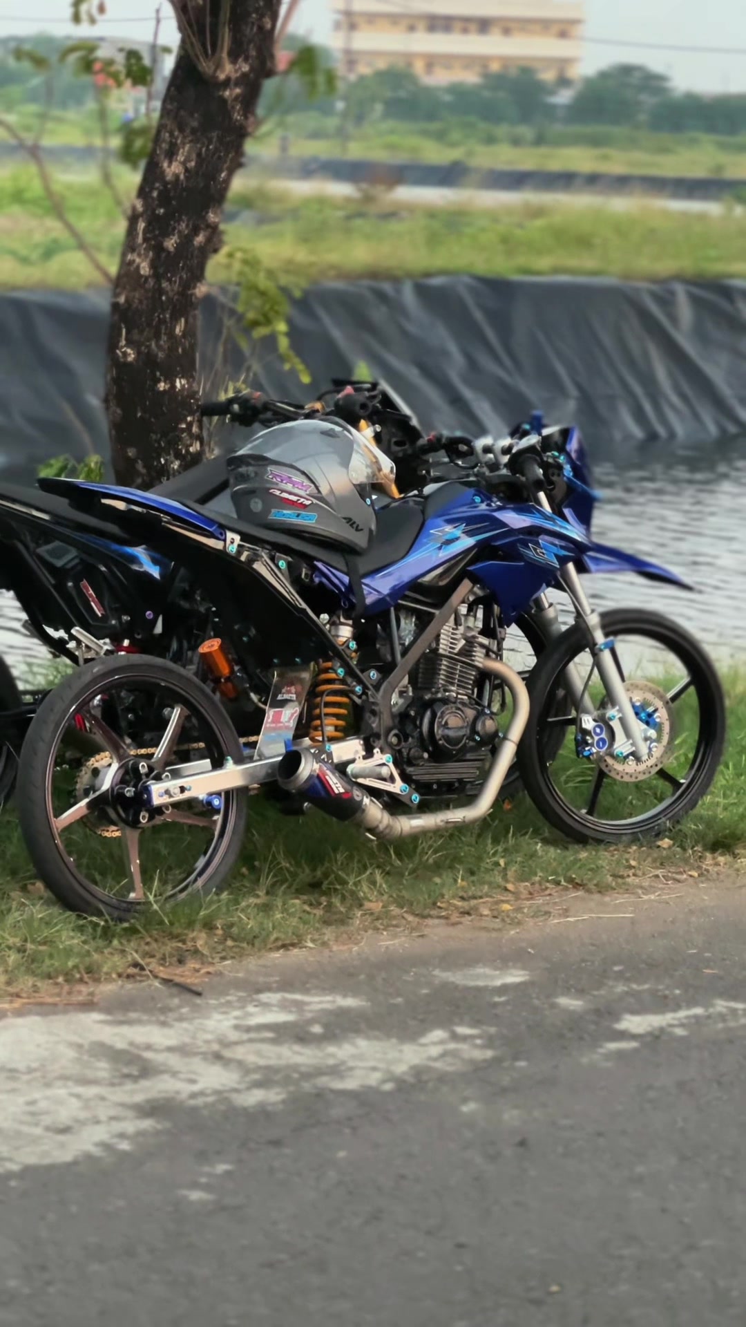 @Riyansa