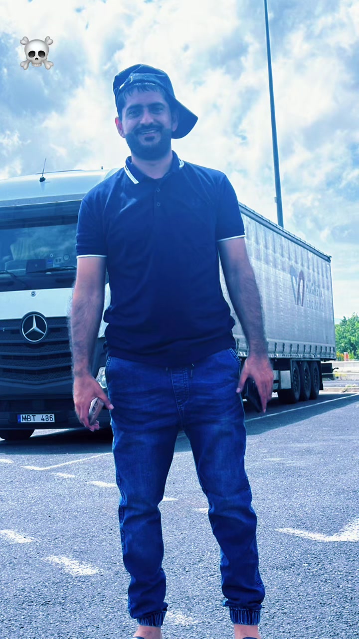 @Trucker ☠️🇪🇺