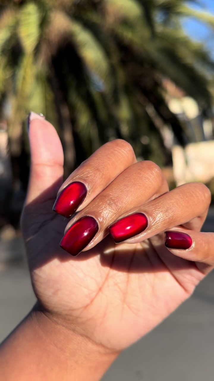@Memyselfandnails1