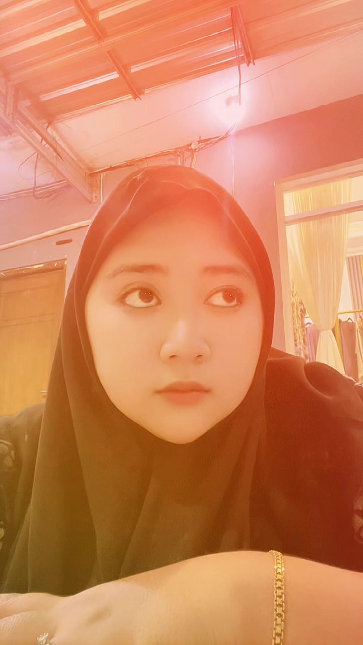 @shaneeyaa