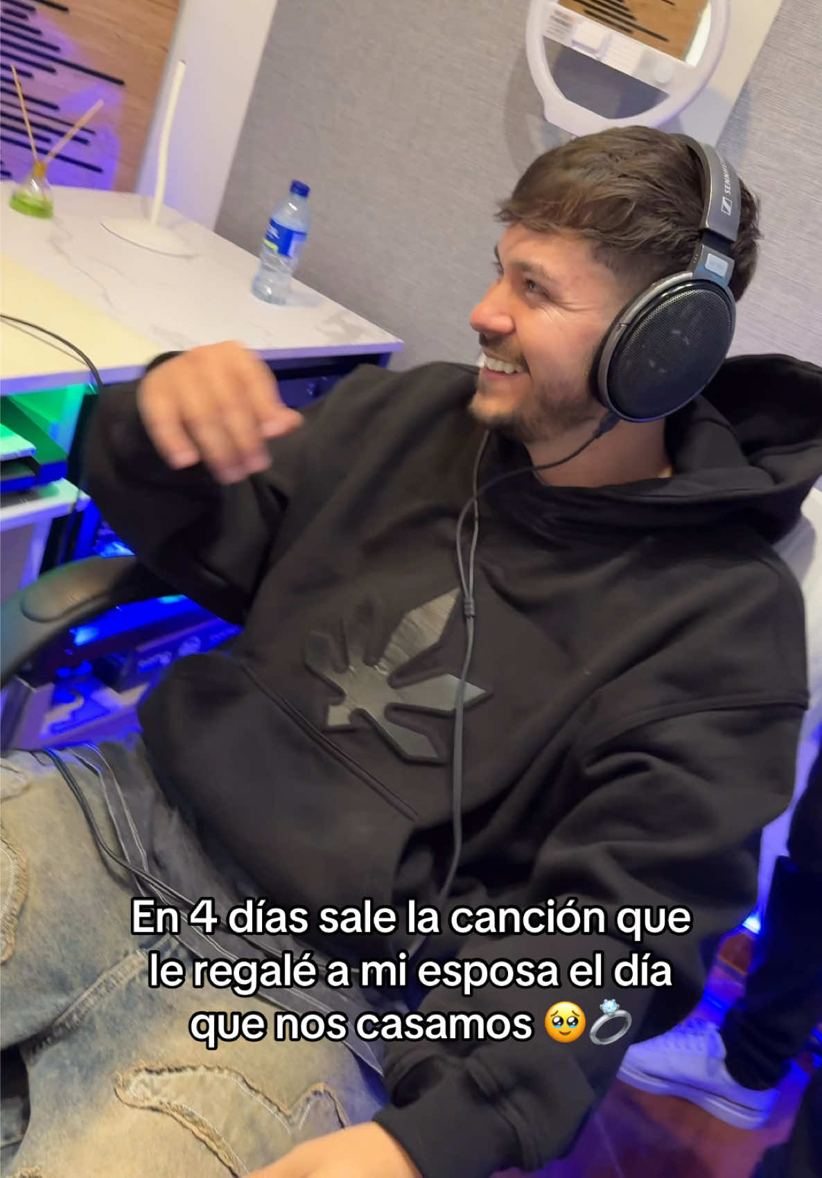 @soyzatt