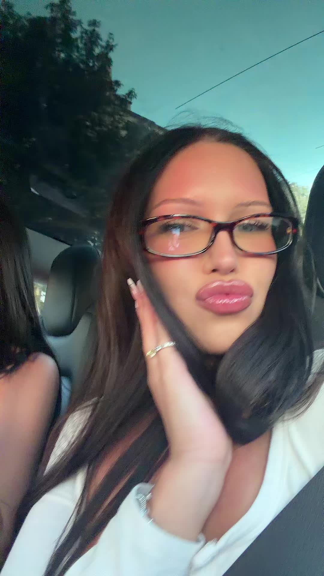 @hehatesmila