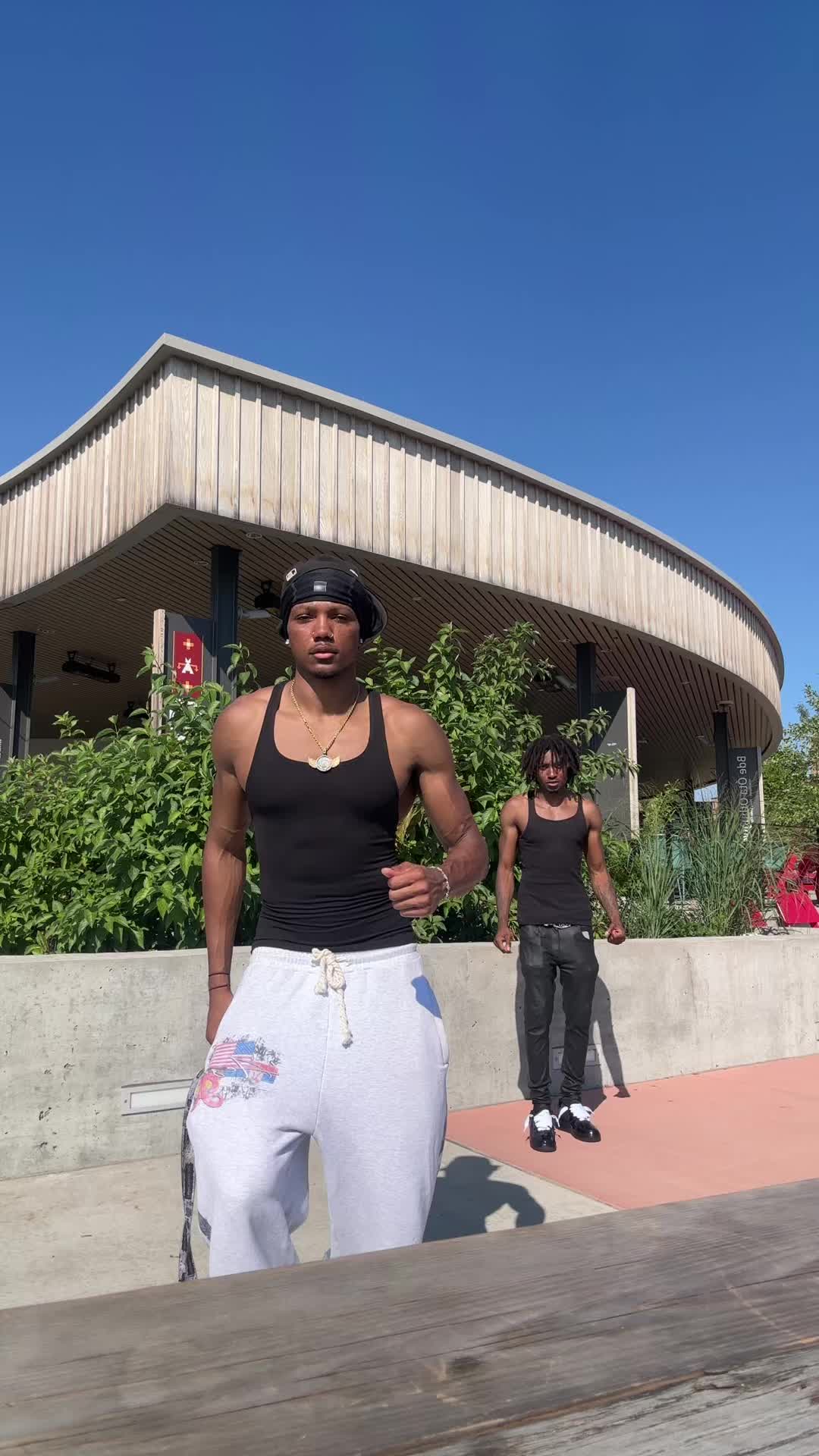 @Dre☣️
