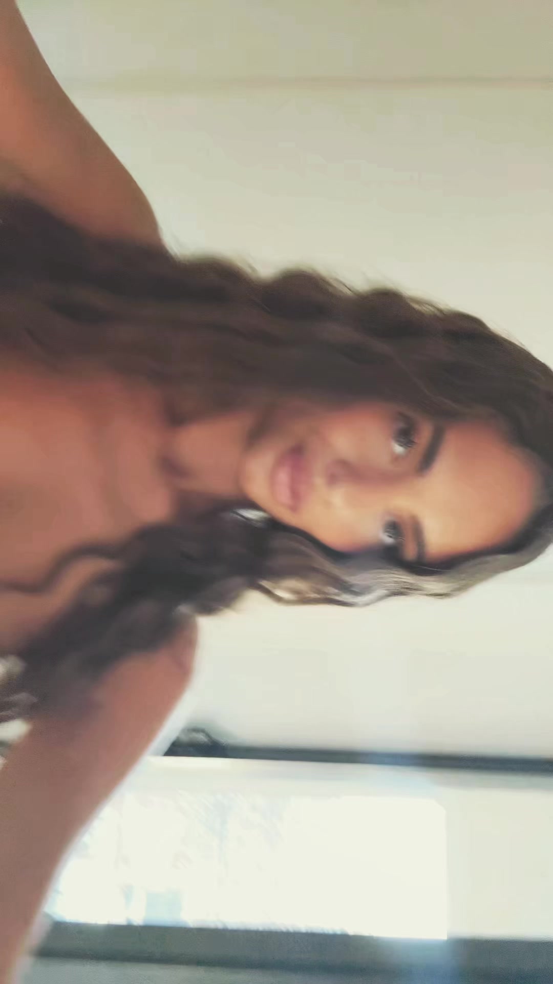 @𝐇