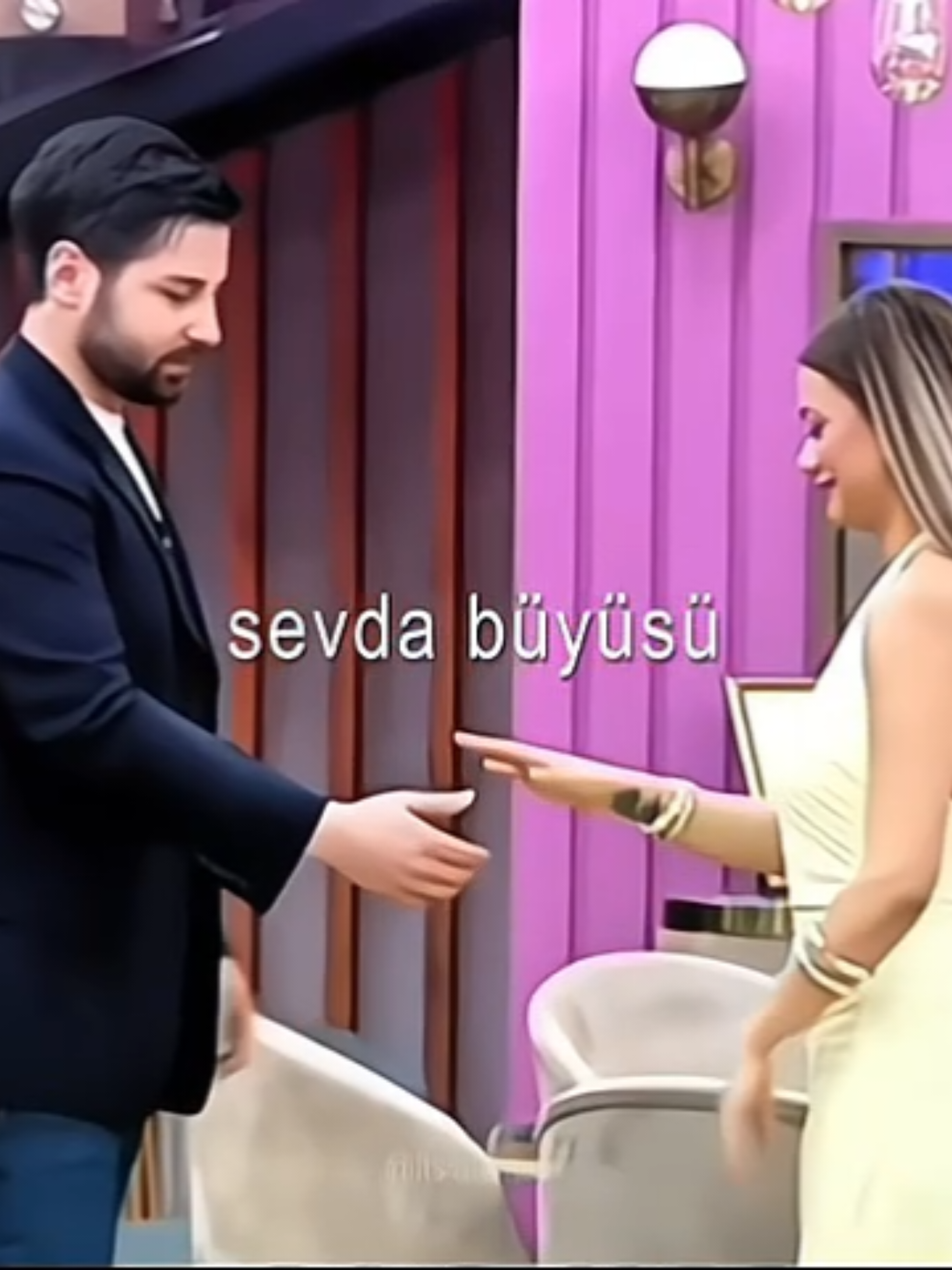 @V'