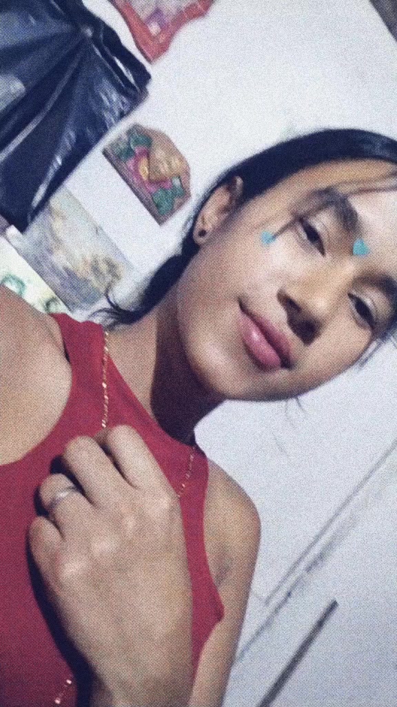 @Antonela🍒✨