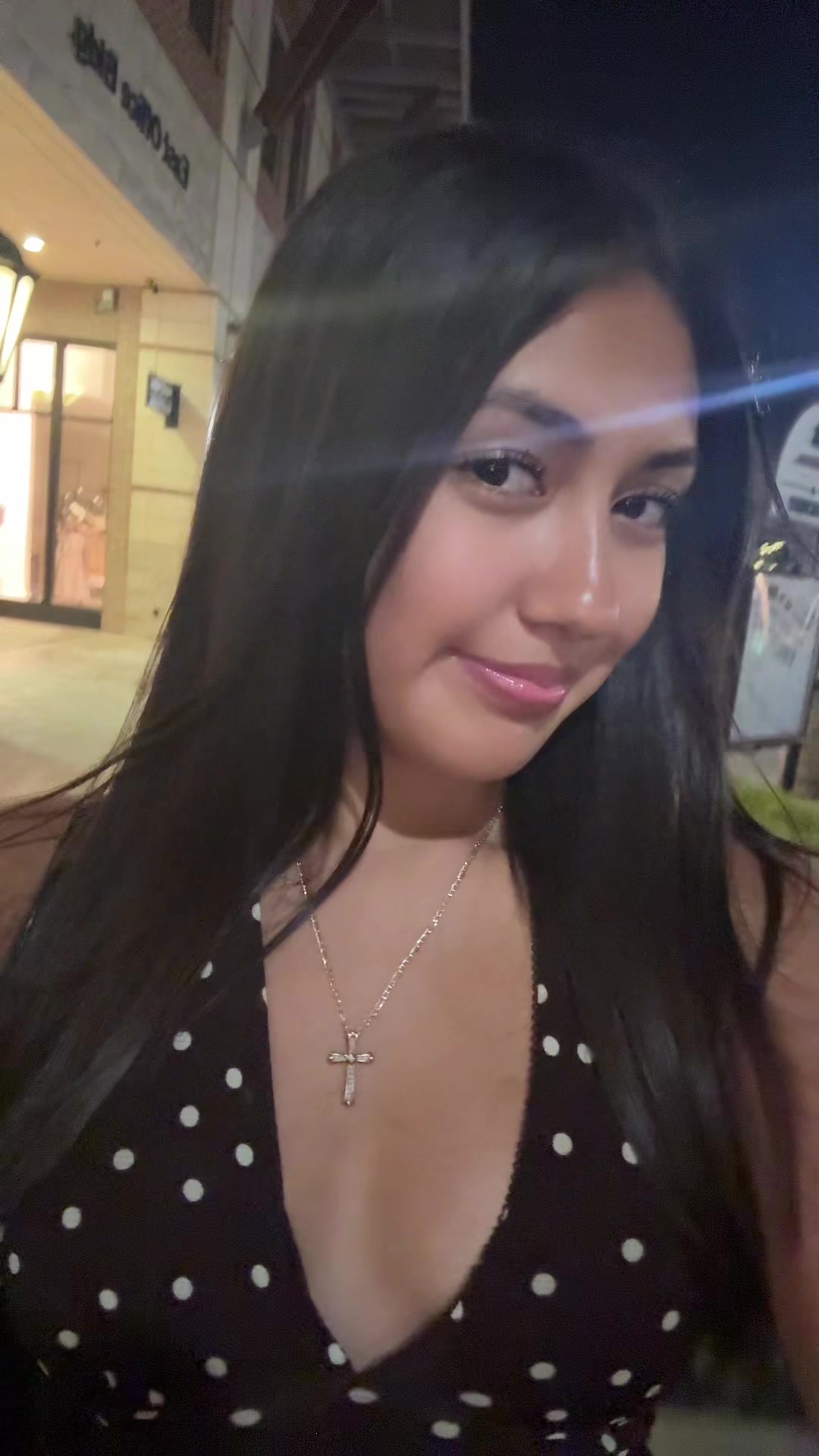 @⊱✿⊰