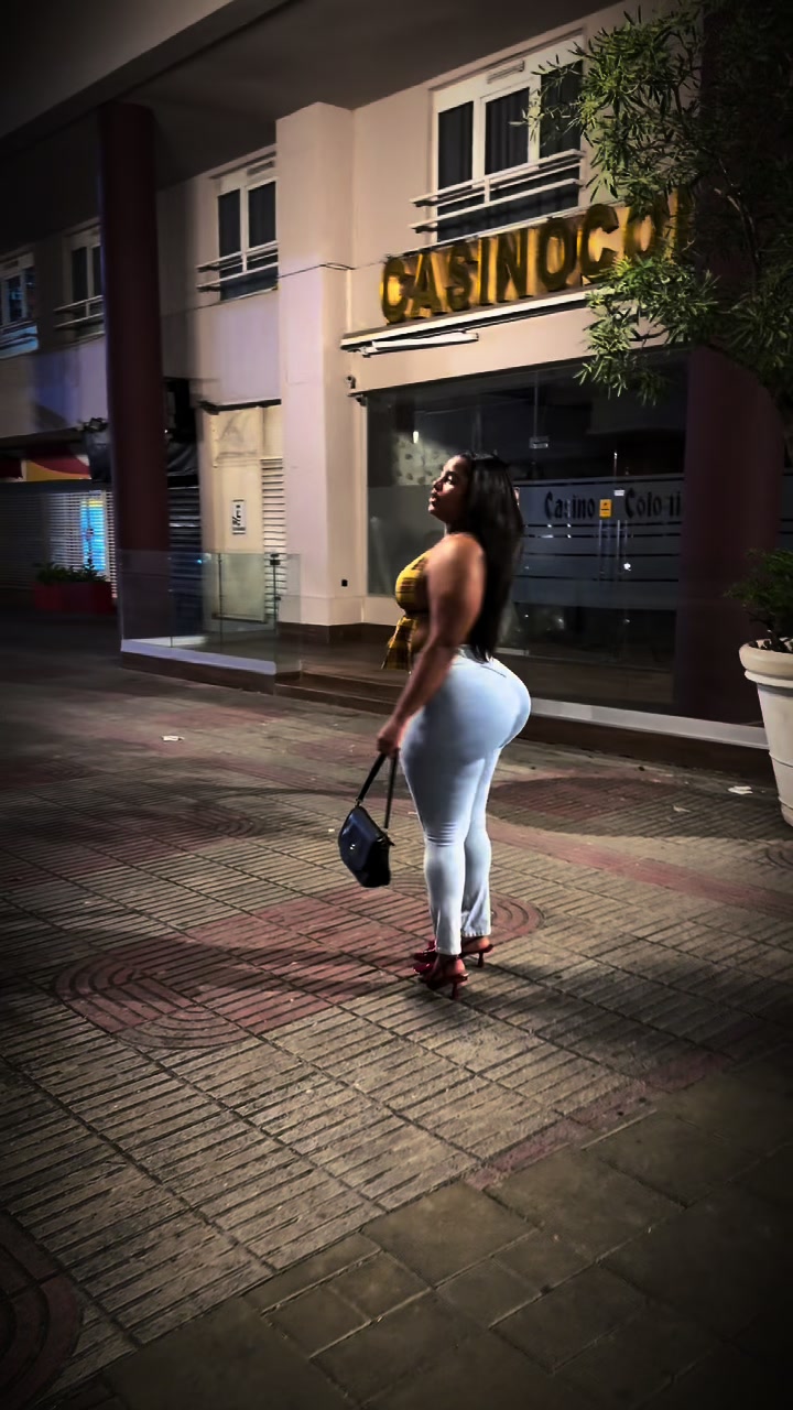 @La_negrota_abreu