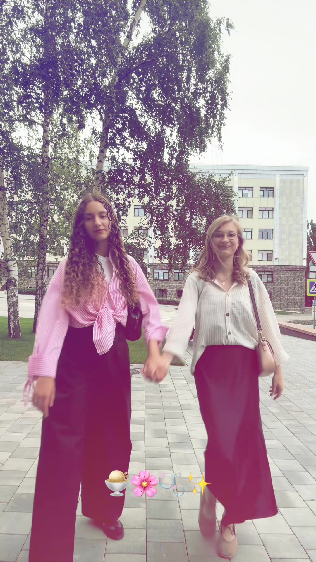 @Эва🍸