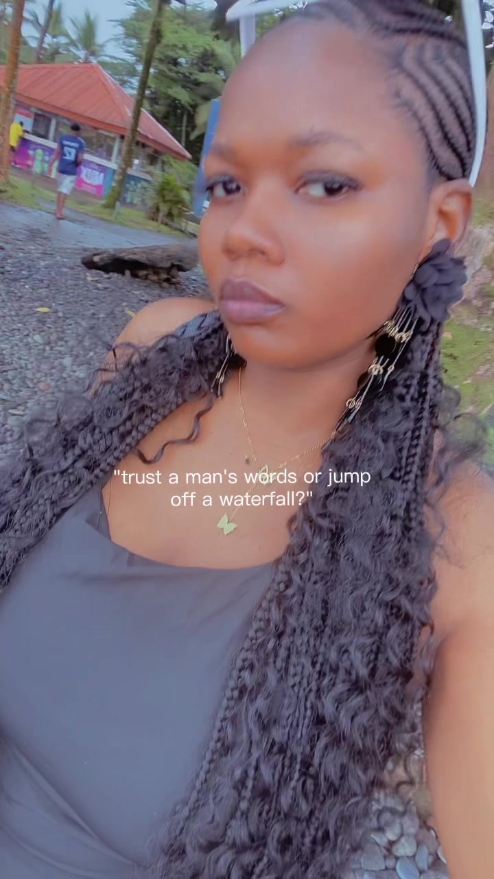 @Samira_Marianne12