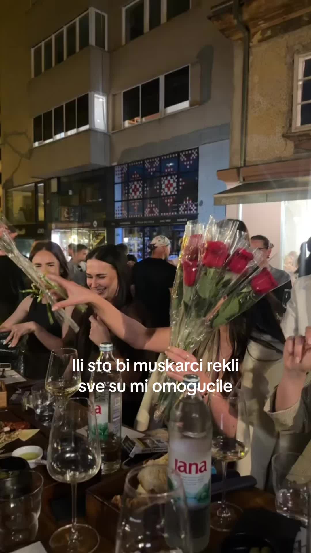 @Saritoooos