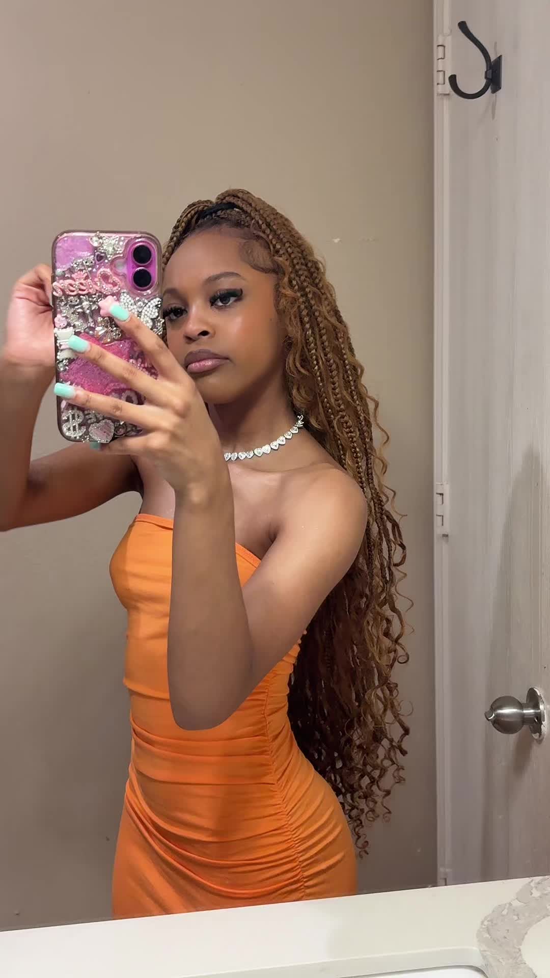 @lauryntheescientist👩🏽&zwj;🔬
