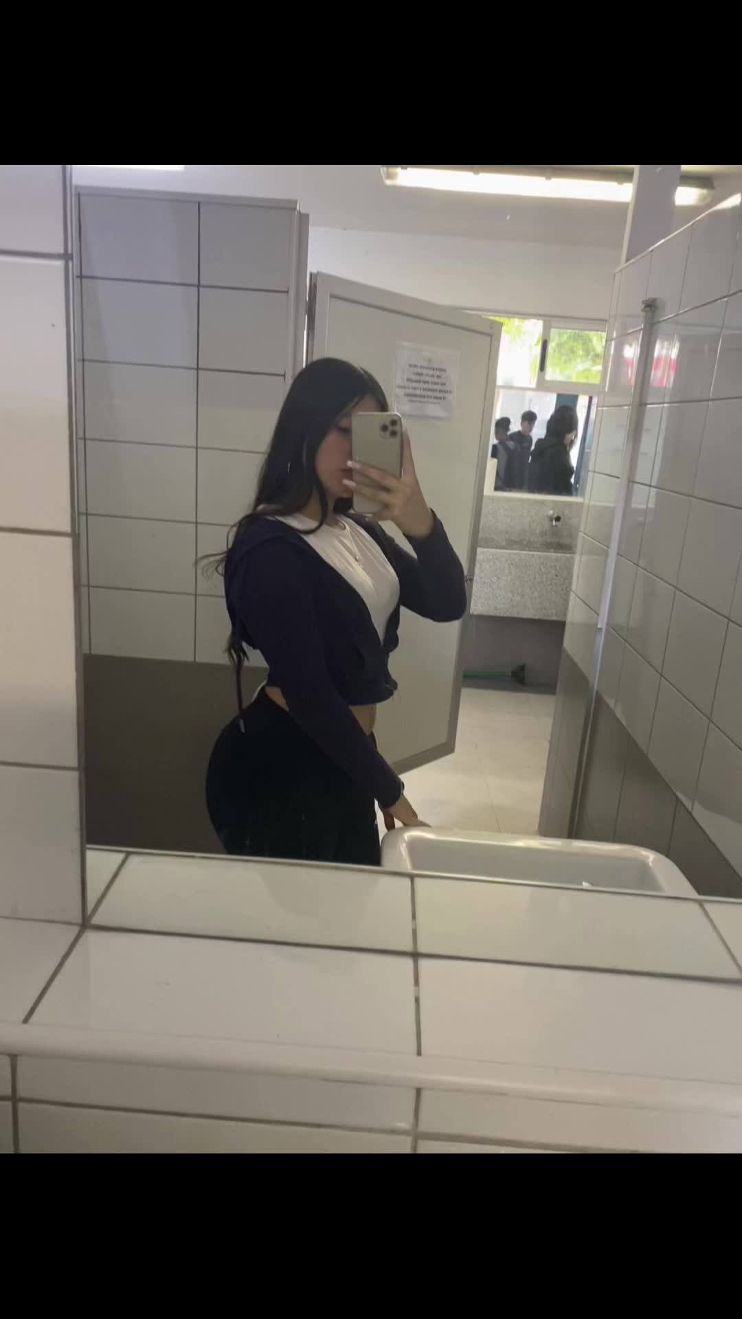 @.🤍