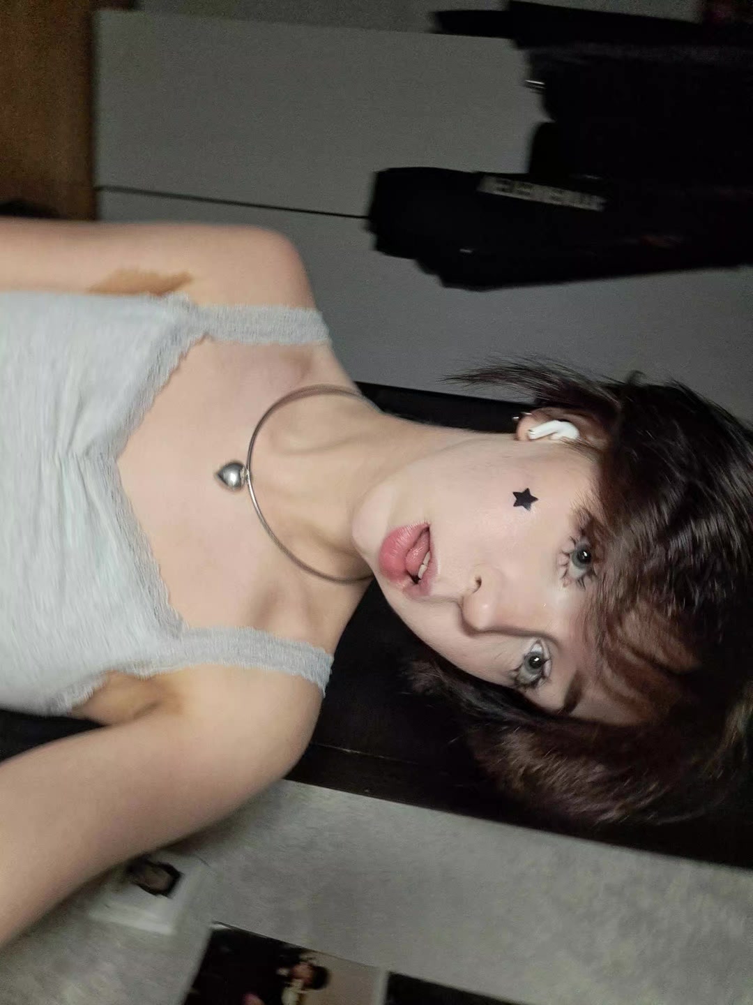 @xidhs@