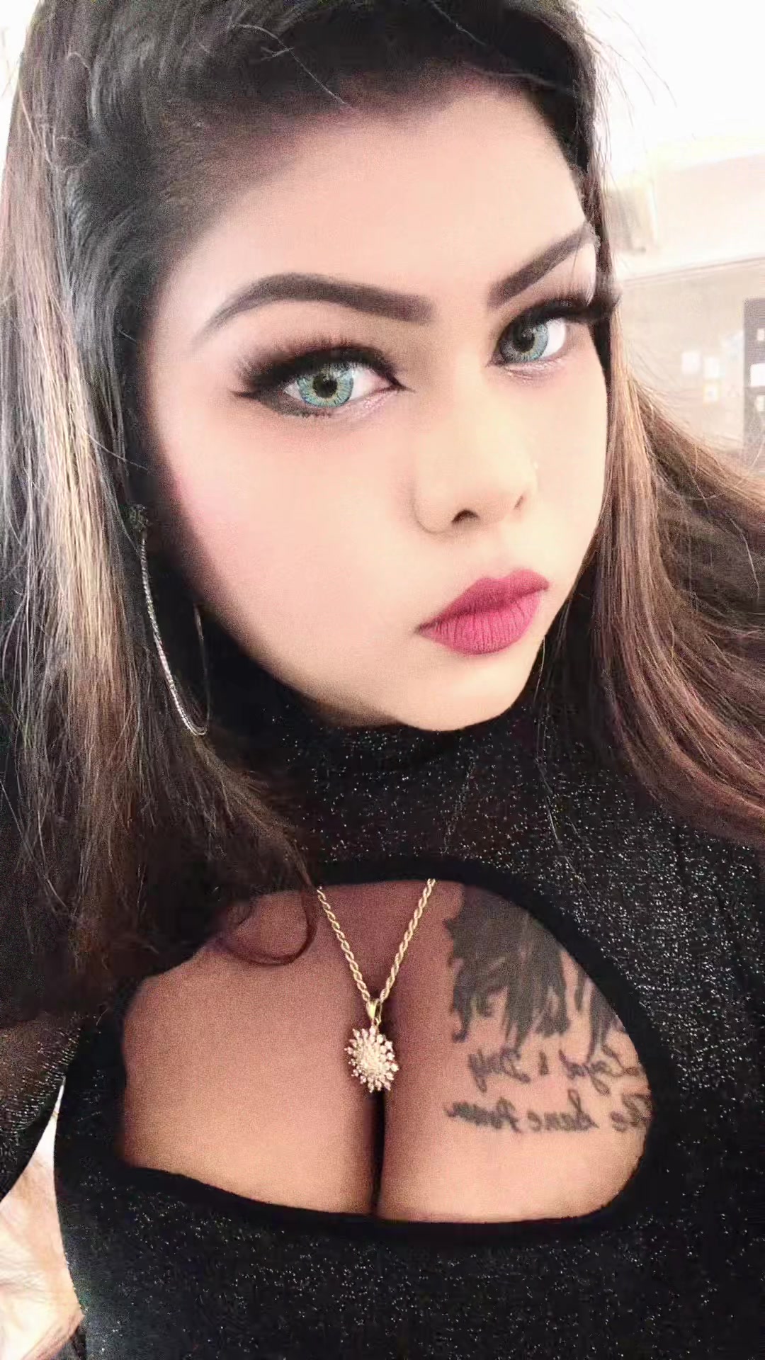 @ǝɔuɐɯoᴚ lnɟǝɓuǝʌǝᴚ 🖤