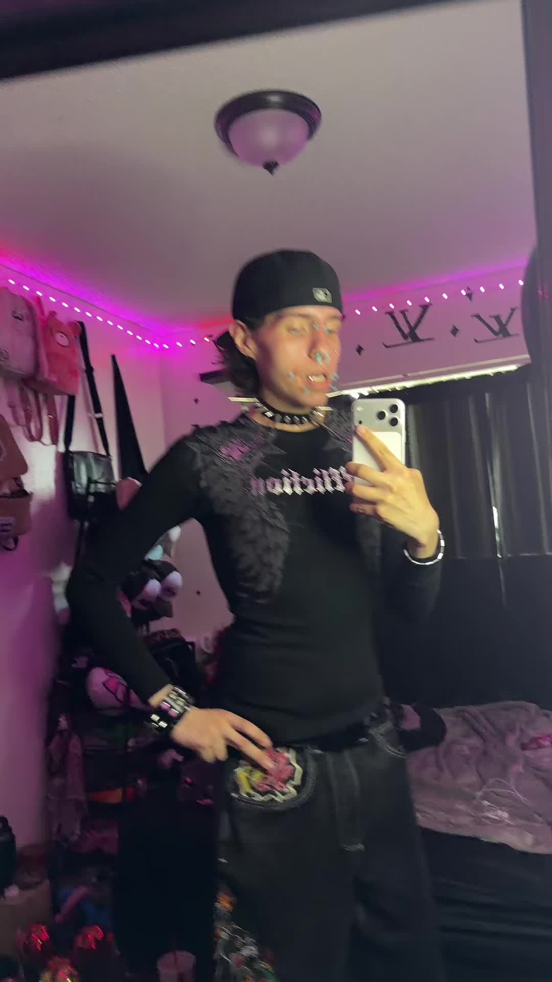 @Delululicious_