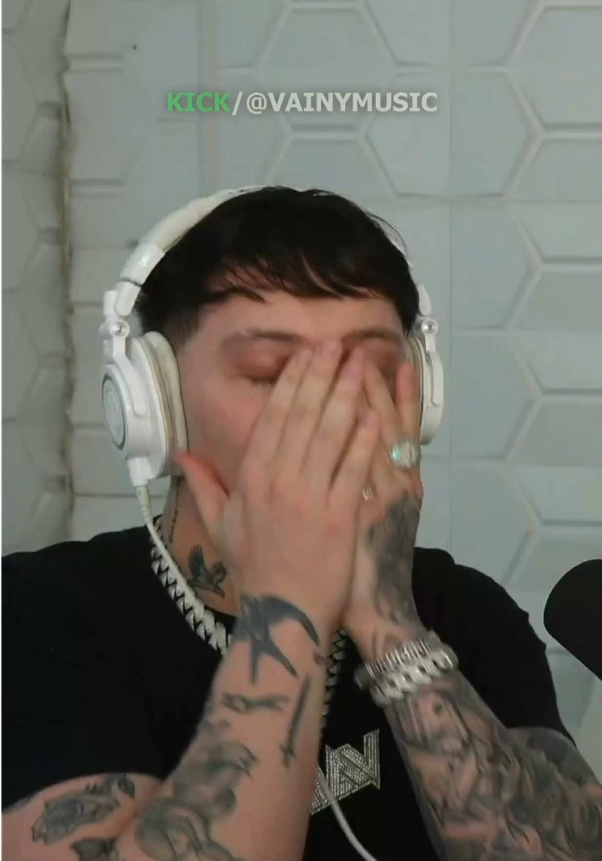 @VAINY