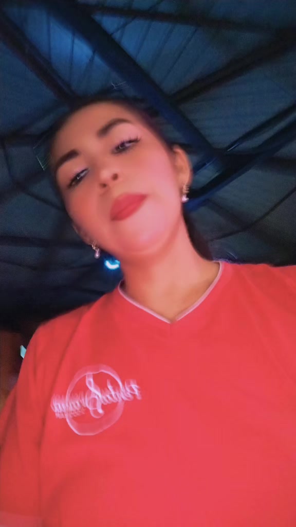 @Estrellita 😈