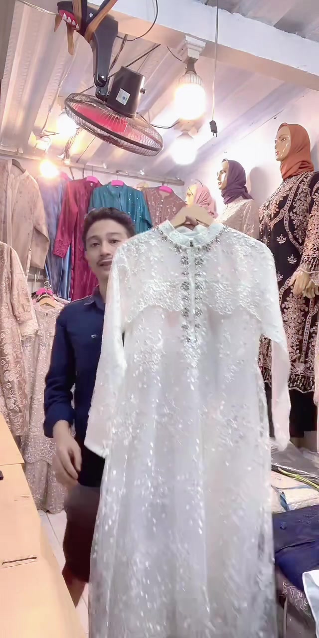 @D2store