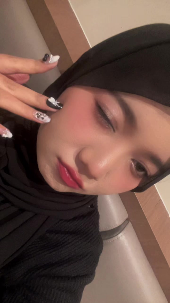 @๐ข๐ฆ๐๐๐จ๐๐๐ฒ๐๐ฐโฎโ