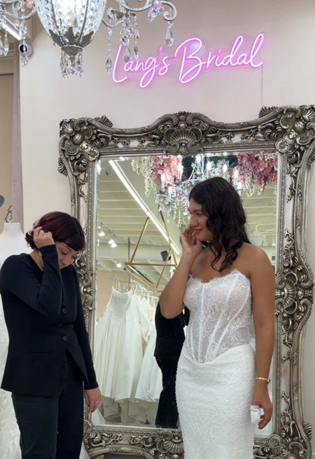 @Lang’s Bridal