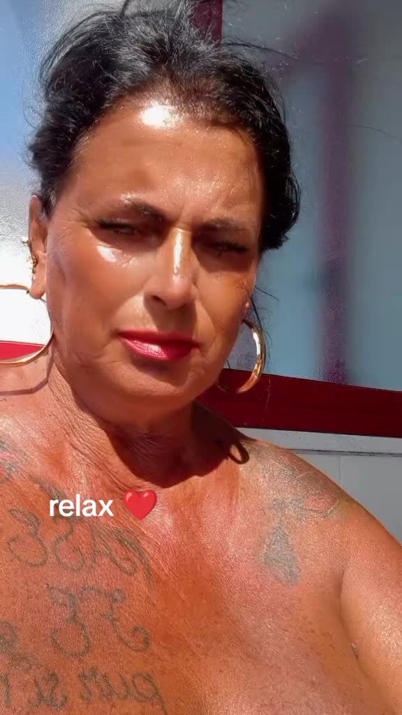 @annadesantis634