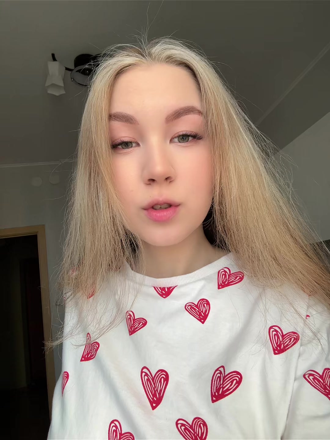 @❤️:>❤️