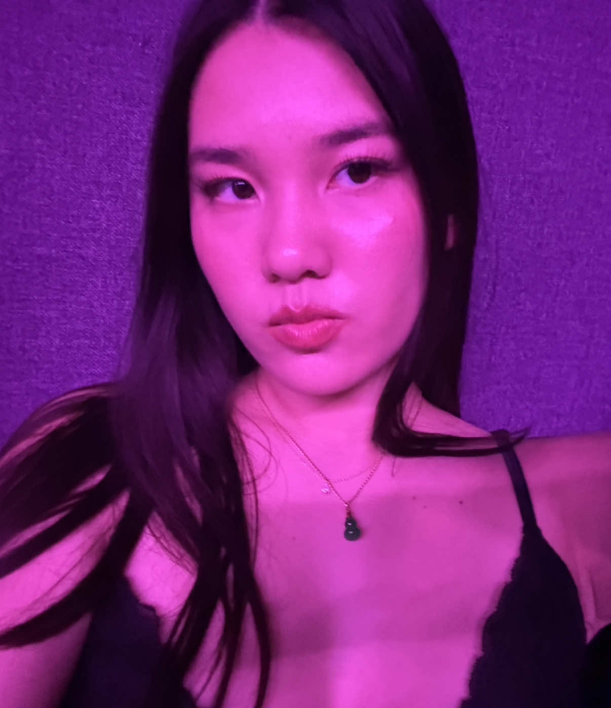 @vivienne₊˚⊹♡